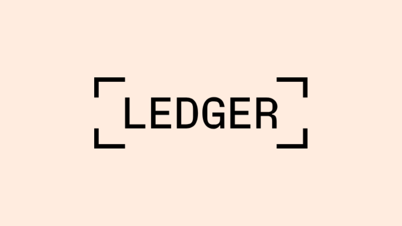 Ledger Stax 评论2025 – 顶级钱包还是翻盖钱包？ 现在就精益一切！